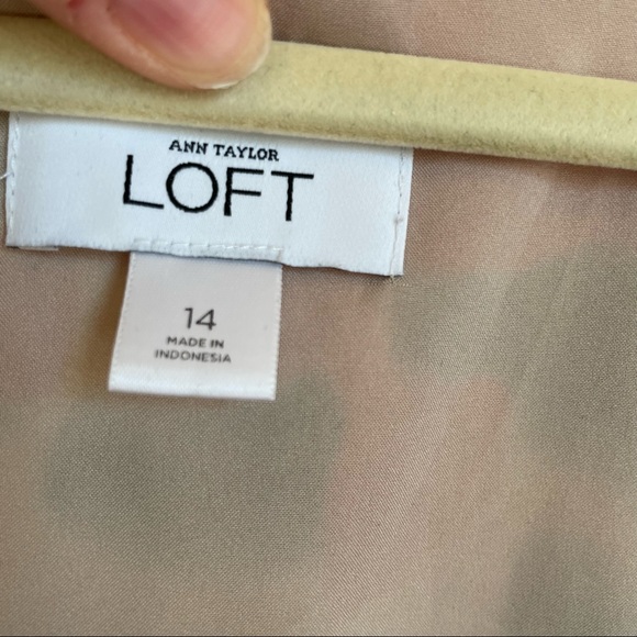 🎉HP🎉 Ann Taylor Loft Sleeveless V-Neck Flutter Dress -pink black white pattern - Picture 5 of 10